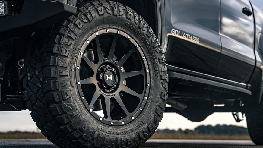 Hennessey сделала пикапы от Chevrolet и GMC мощнее и внедорожнее