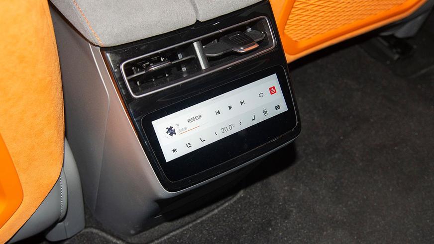 Обновлённый Zeekr 001 вышел на рынок Китая