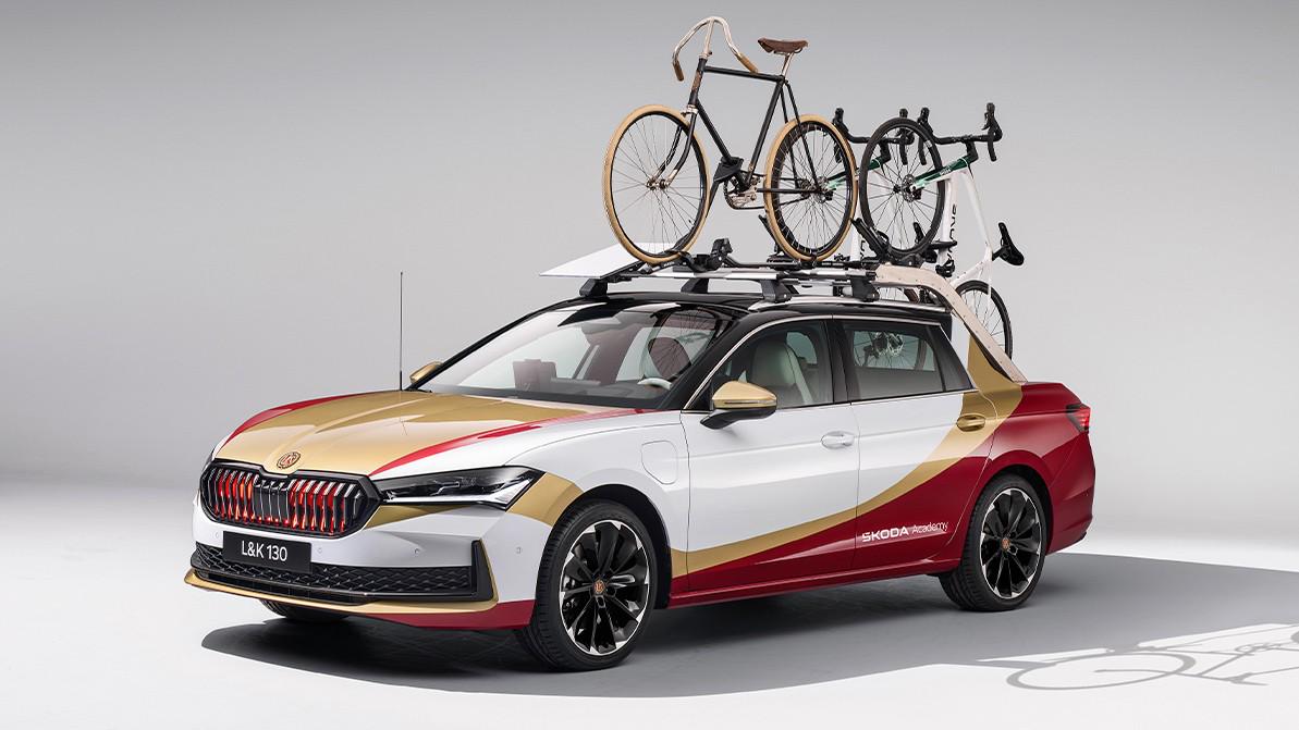 Škoda Superb превратили в пикап для велосипедистов