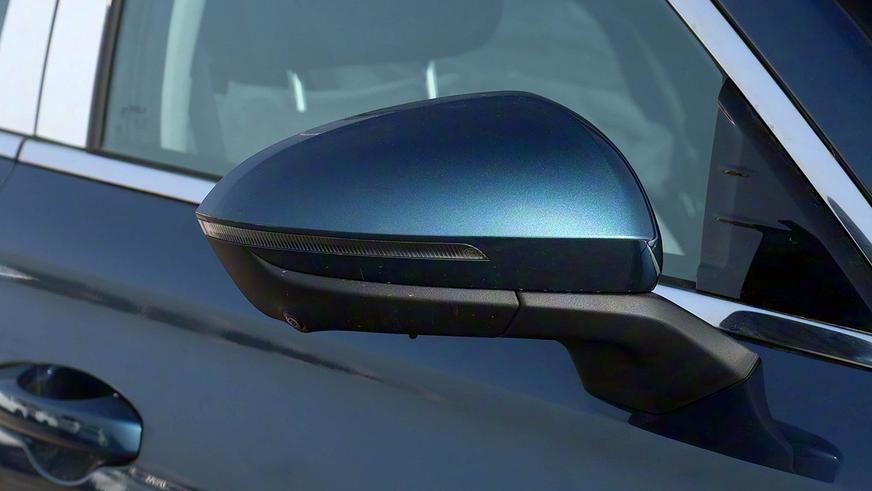 В Китае назвали цены на Geely Emgrand нового поколения