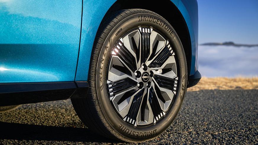 Nissan Murano получил новый дизайн, но лишился V6