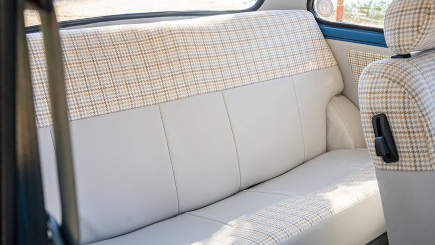 Классический Mini превратили в 300-сильный электромобиль