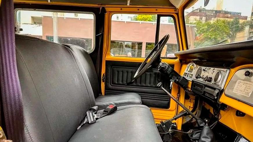 В продаже обнаружен Land Cruiser J40 со скромным пробегом