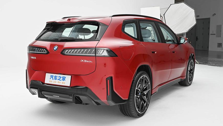 Удлинённый BMW iX3 выходит на рынок Китая с ценой от 18 млн тенге