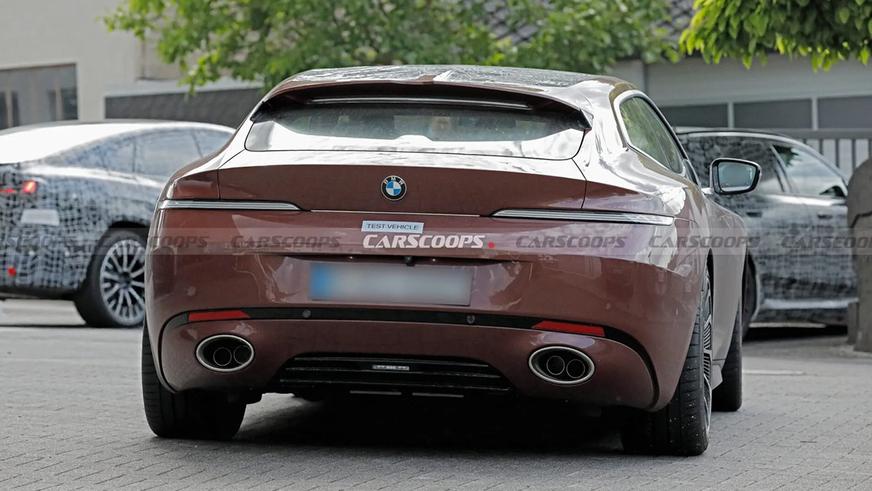 Товарный BMW Speedtop замечен на дорогах