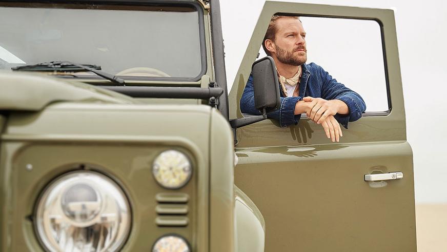 Land Rover снова взялся за старые Defender