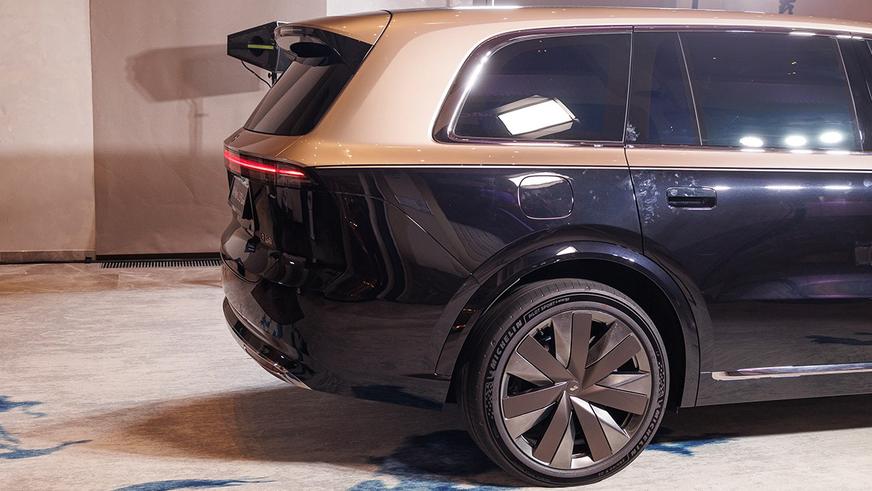 Новый Li Auto L9 добрался до Казахстана. Сколько стоит?