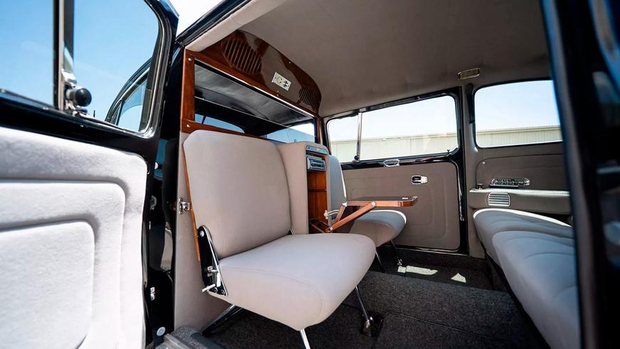 Лимузин VW Beetle по прозвищу Rollswagen пустят с молотка