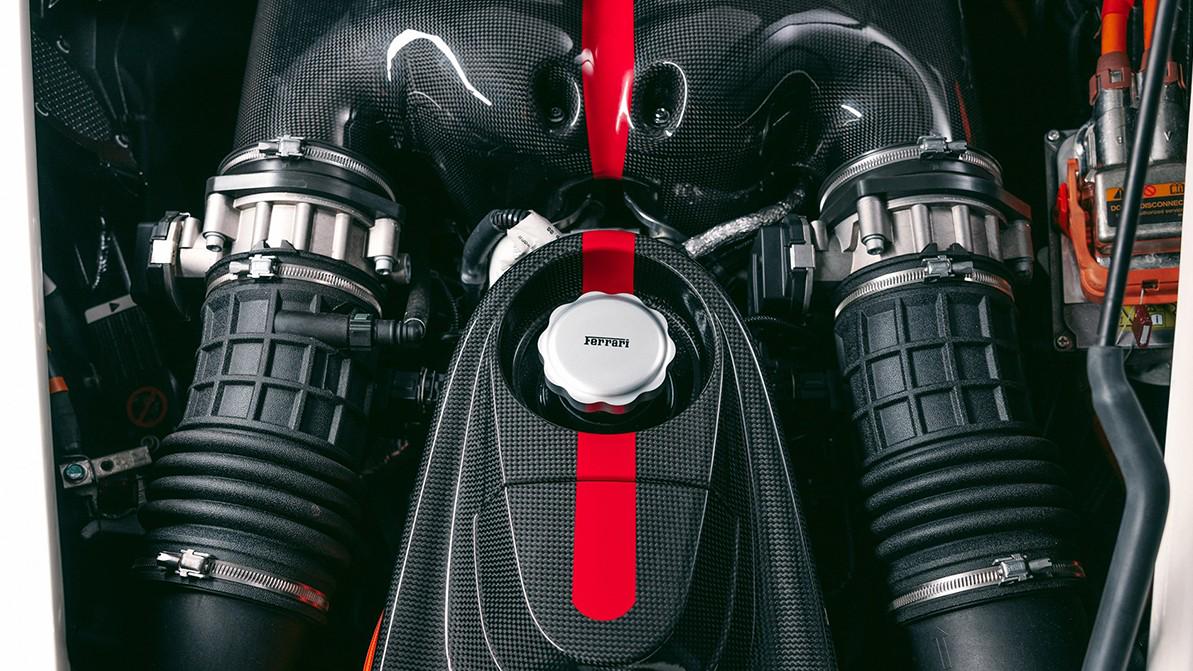 Редкий Ferrari без пробега оценили почти в 5 миллионов евро