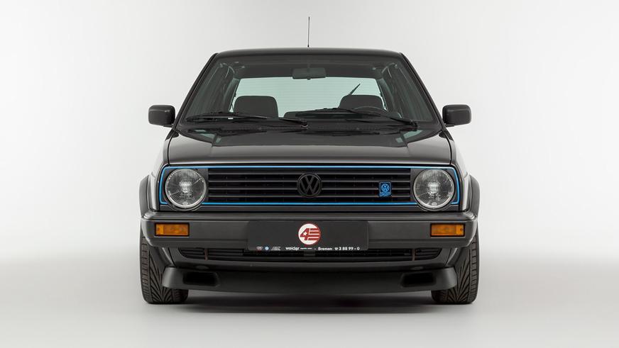 Старый, но сохранившийся Volkswagen Golf II продают почти за 100 тысяч долларов