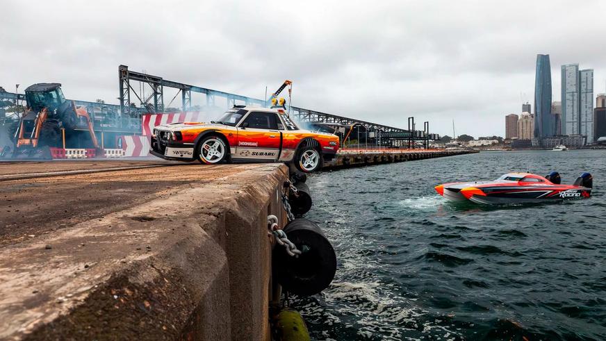 “Джимхана” по-австралийски: 670-сильный Subaru Brat и Трэвис под слоем пыли