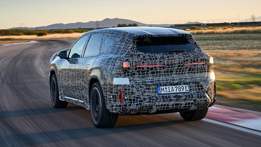 BMW iX3 сможет сам включать поворотники