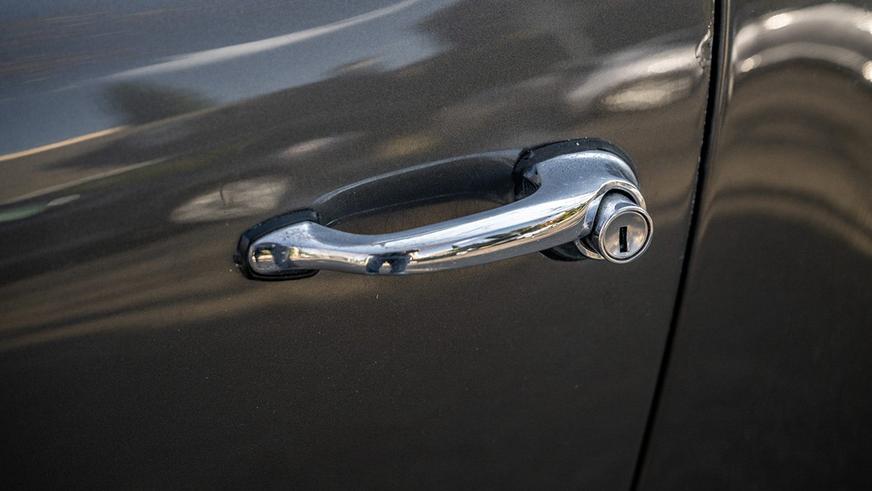 Mercedes-Benz 190 SL на торгах: 50 лет в одних руках и неизвестный пробег