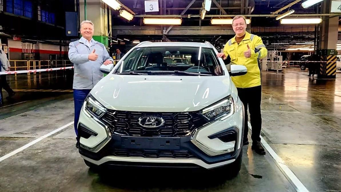 В Тольятти запустили предсерийную сборку Lada Vesta NG