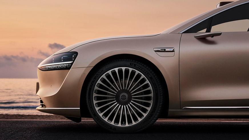 Стартовали продажи роскошного Stelato S9