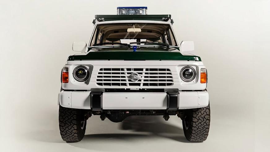 В Дубае построили электрический Nissan Patrol с обеденной зоной