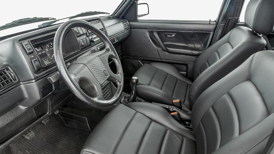 Старый, но сохранившийся Volkswagen Golf II продают почти за 100 тысяч долларов