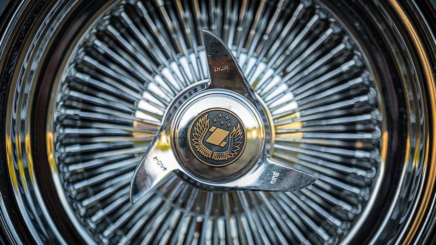 На торги выставили необычную версию Ford Mustang
