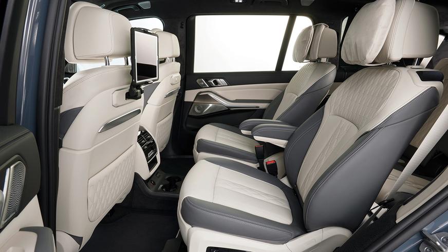 BMW X7 с обновлённым лицом. Первые фото