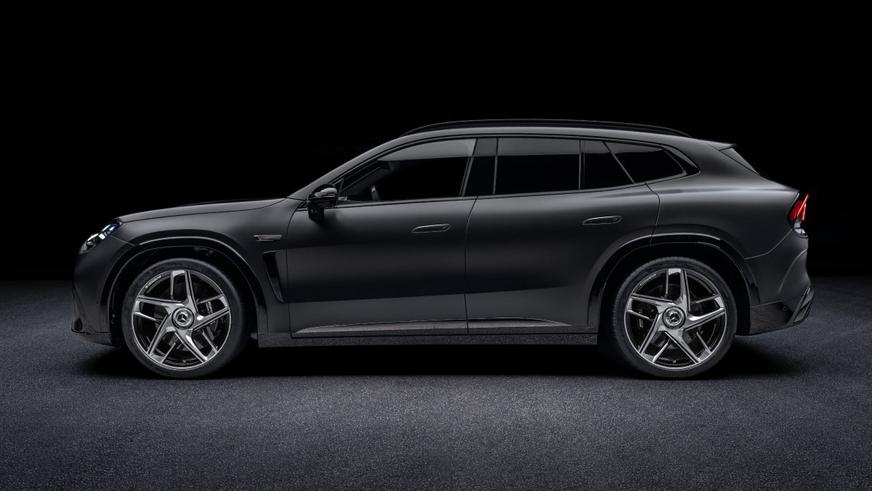 Представлен кроссовер Mercedes-AMG GT c 1169 силами