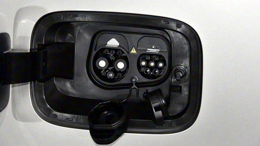 Geely открыла в КНР приём заказов на вэн V900