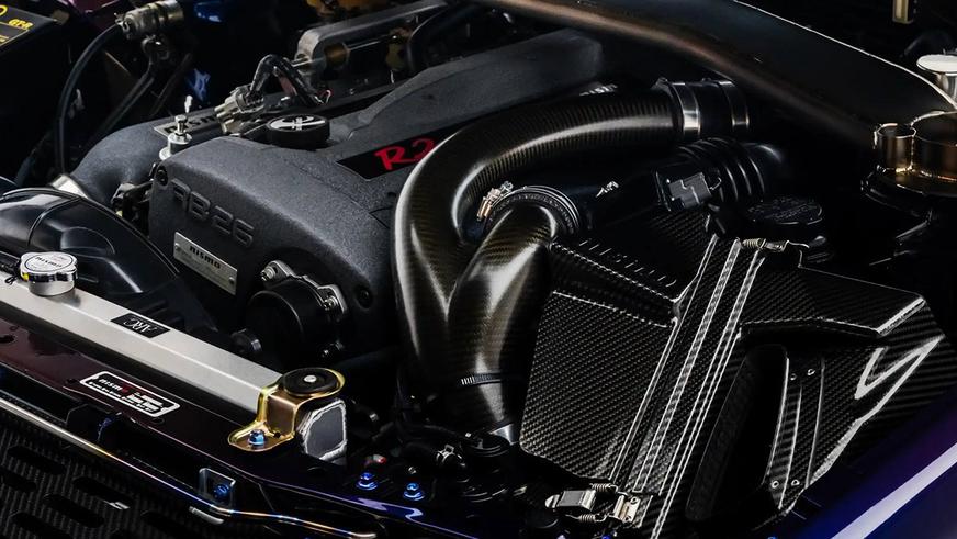 Один из самых редких Nissan Skyline GT-R появился в продаже в Дубае