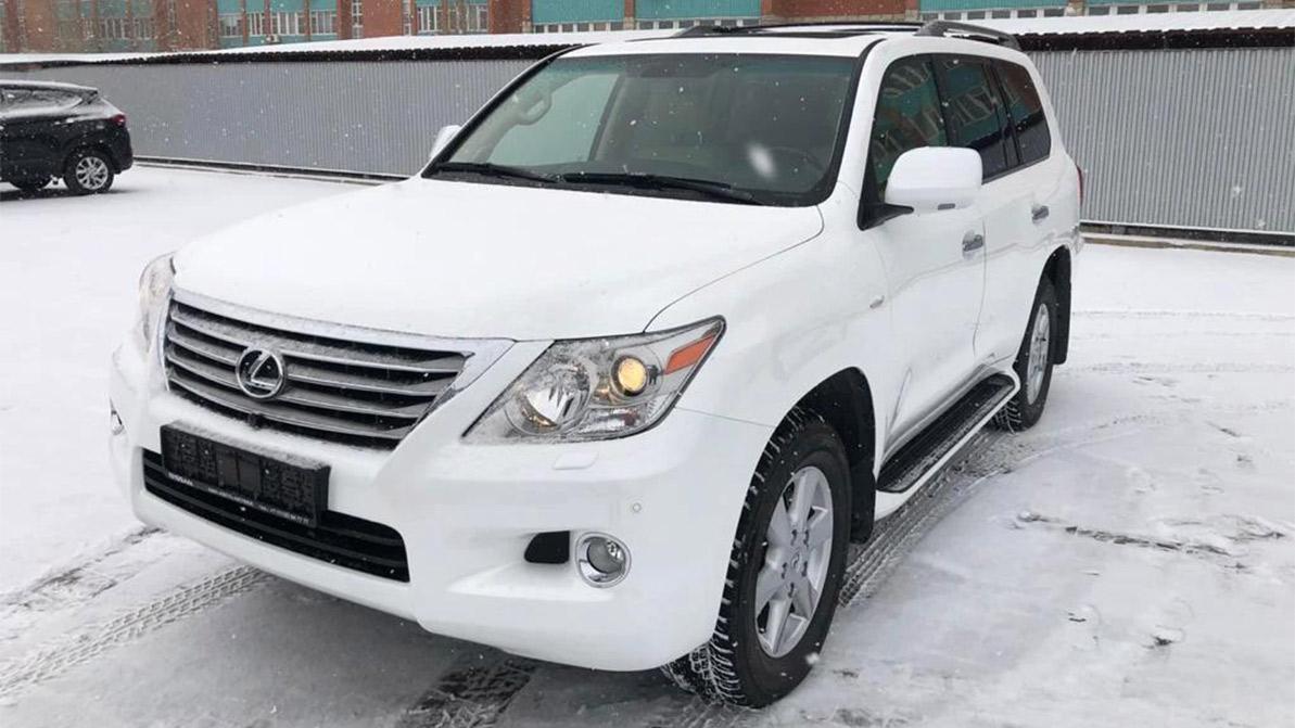 Десятилетний Lexus LX570 почти без пробега на Kolesa.kz