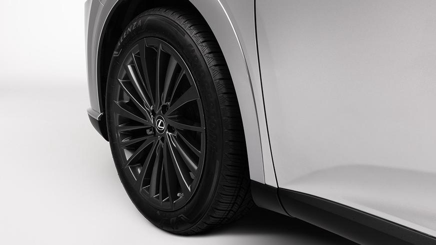 Новый Lexus RX получил турбомотор 2.4 вместо V6 3.5