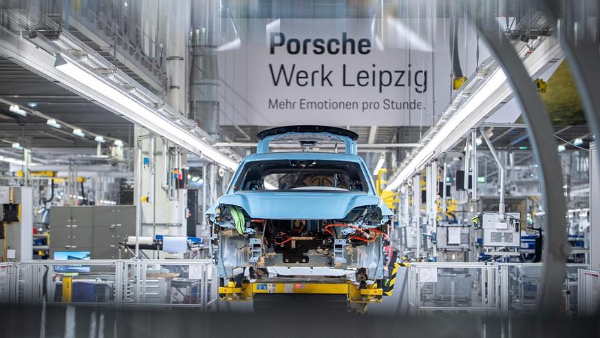 Выпущен миллионный Porsche Macan