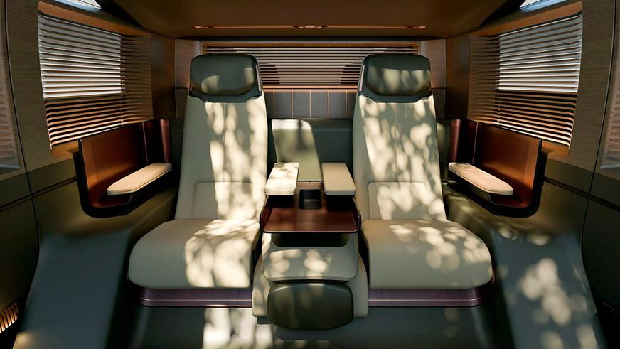 Lexus LS стал роскошным вэном с шестью колёсами