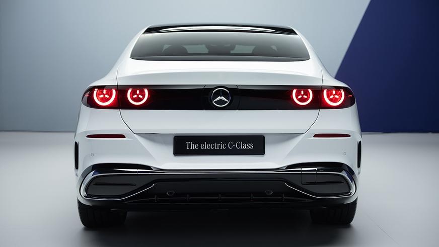 Mercedes-Benz C-Class стал электромобилем