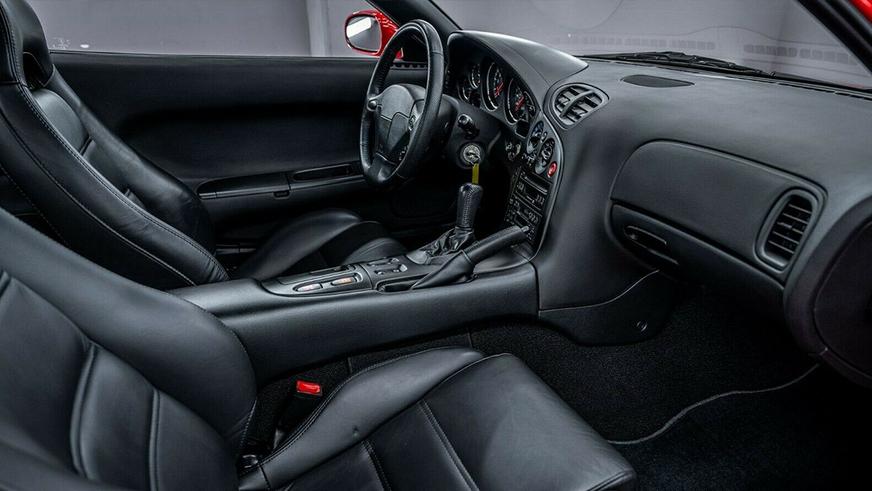 Новую Mazda RX-7 продают за 159 000 евро в Германии