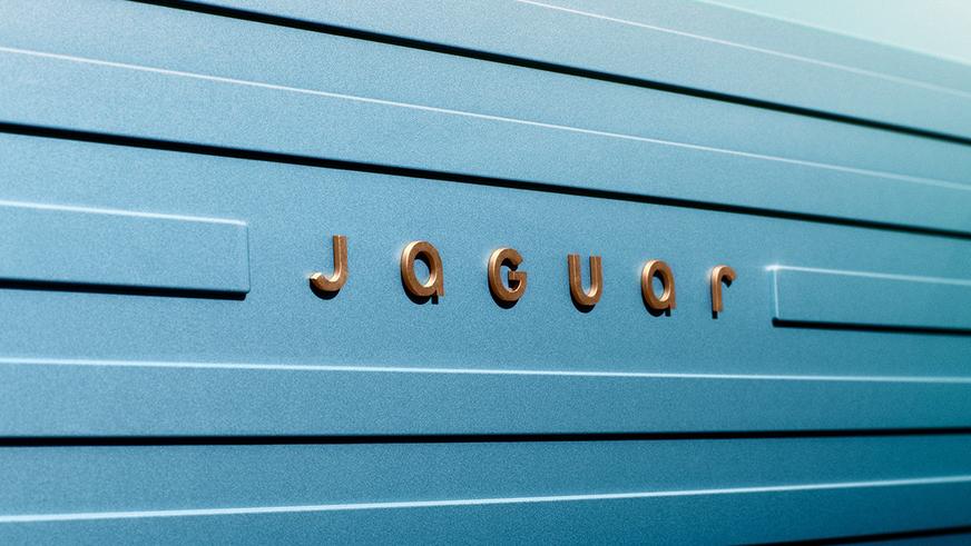 Jaguar Type 00 показался на дороге Jaguar Type 00 показался на дороге
