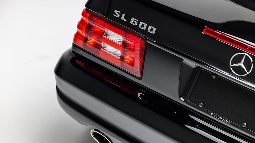 Практически новый Mercedes-Benz SL600 (R129) обнаружен в США