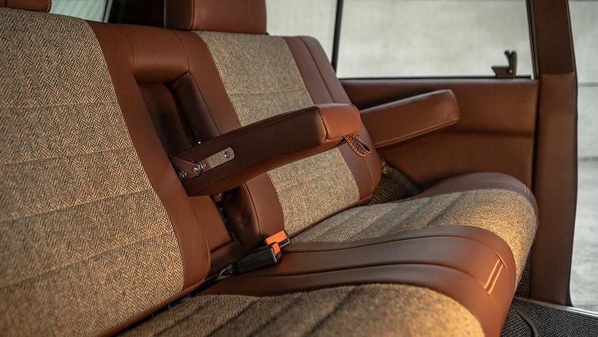 Старый Range Rover превратили в рестомод с мотором от Tesla