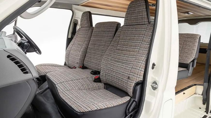 Toyota HiAce стилизовали под VW T3 Toyota HiAce стилизовали под VW T3