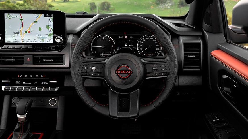 Nissan превратил Mitsubishi L200 в Navara