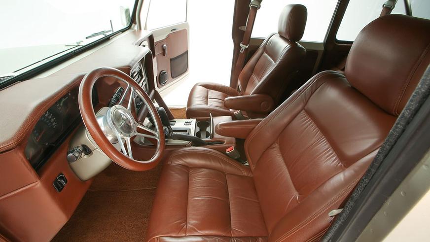 Toyota показала Retro Cruiser: современный внедорожник в стиле 1960-х