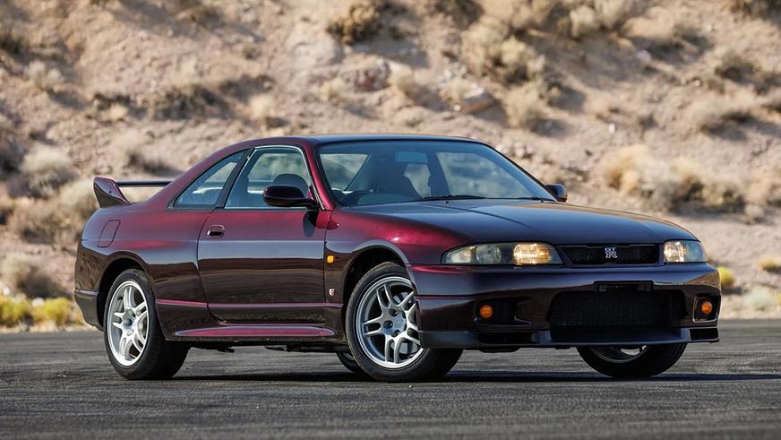 Практически новый Nissan Skyline GT-R продадут на аукционе