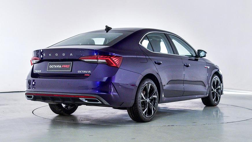 Škoda Octavia удлинилась