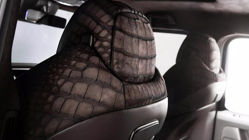 Сверхдорогой «Гелендваген» окрасили алмазной пылью