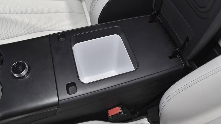 BYD запустила в КНР продажи недорогого электрокара Seal 06