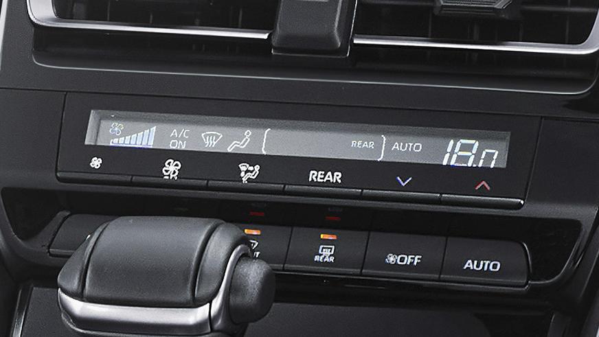 Toyota представила новый кроссвэн Innova для стран Азии