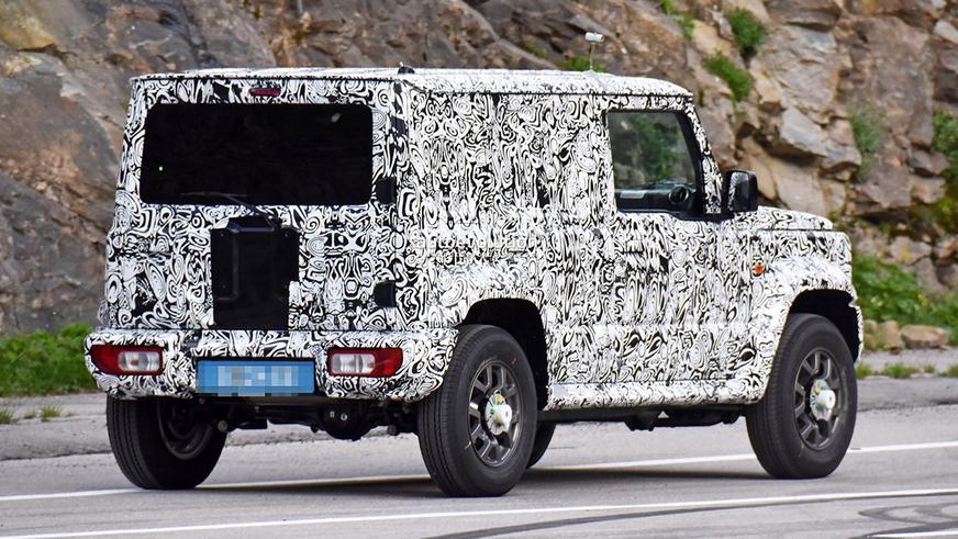 Пятидверную версию Suzuki Jimny заметили на тестах