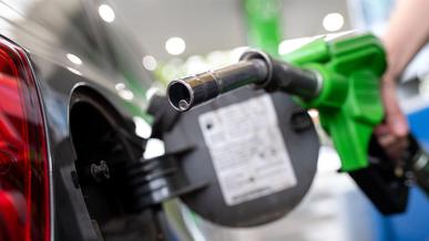 Лимит на продажу бензина и дизеля начнёт действовать с 17 мая