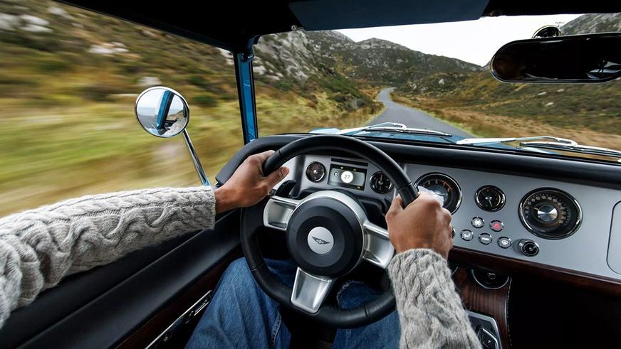 Новый флагман Morgan сохранил мотор BMW и ретродизайн