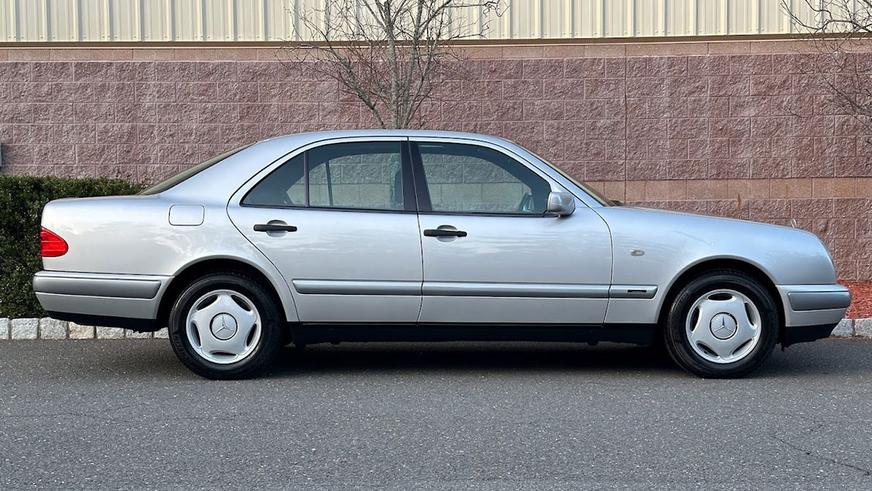 В США нашли E-Class (W210) с пробегом всего 22 тыс. км