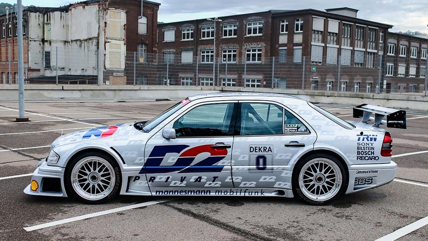 За реплику седана Mercedes-Benz из DTM предлагают всего 5 млн тенге