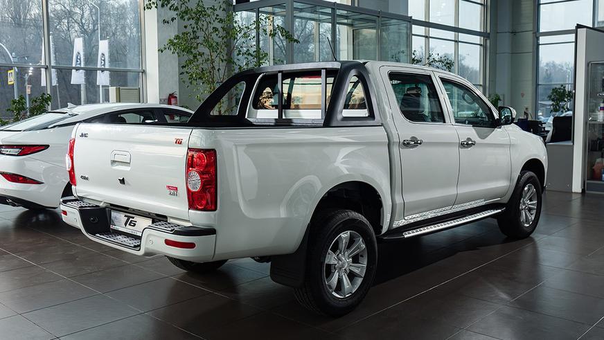 Какие самые продаваемые внедорожники в Казахстане