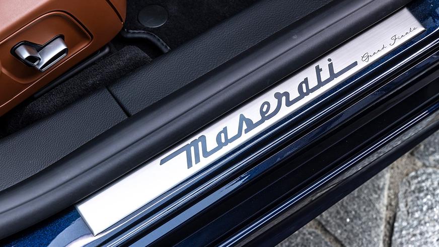 Сразу две известные марки избавляются от V8